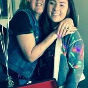 Meet your Posher, Mikayla